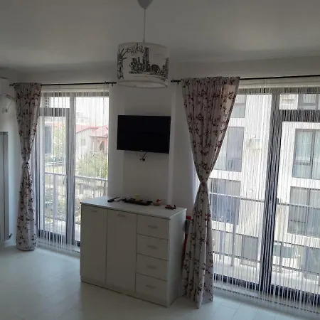 David's * Mamaia